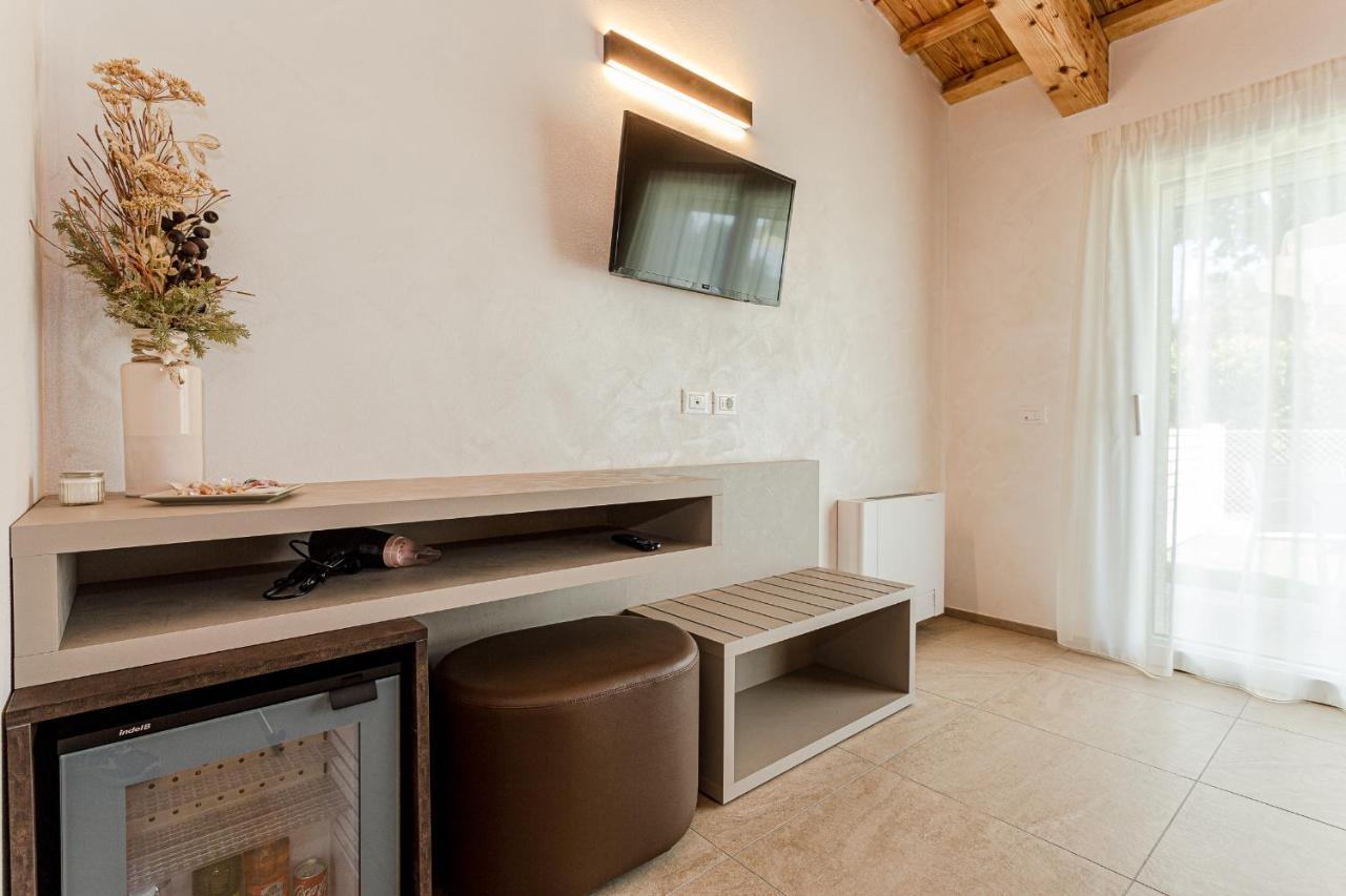 I Delfini - Natural B&B Cesenatico Exterior photo
