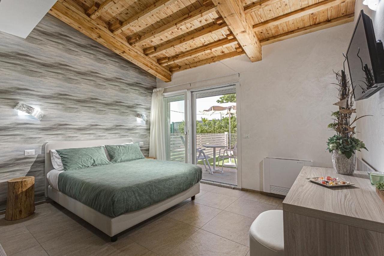 I Delfini - Natural B&B Cesenatico Exterior photo