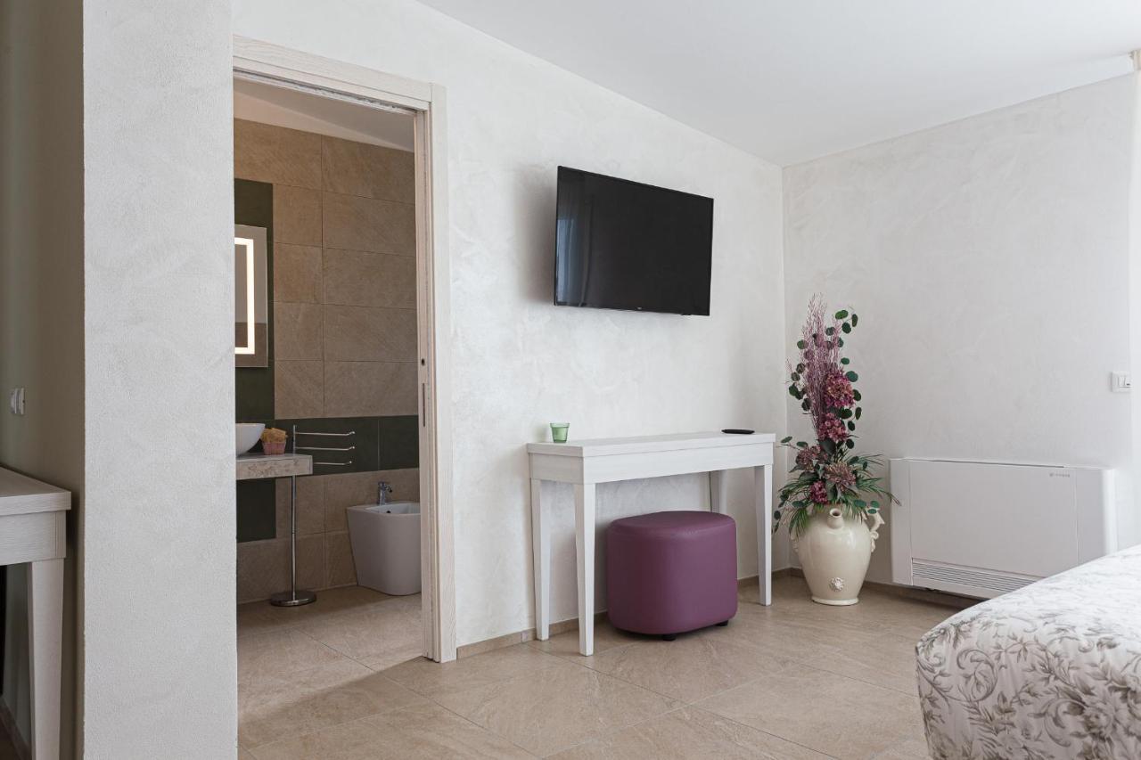 I Delfini - Natural B&B Cesenatico Exterior photo