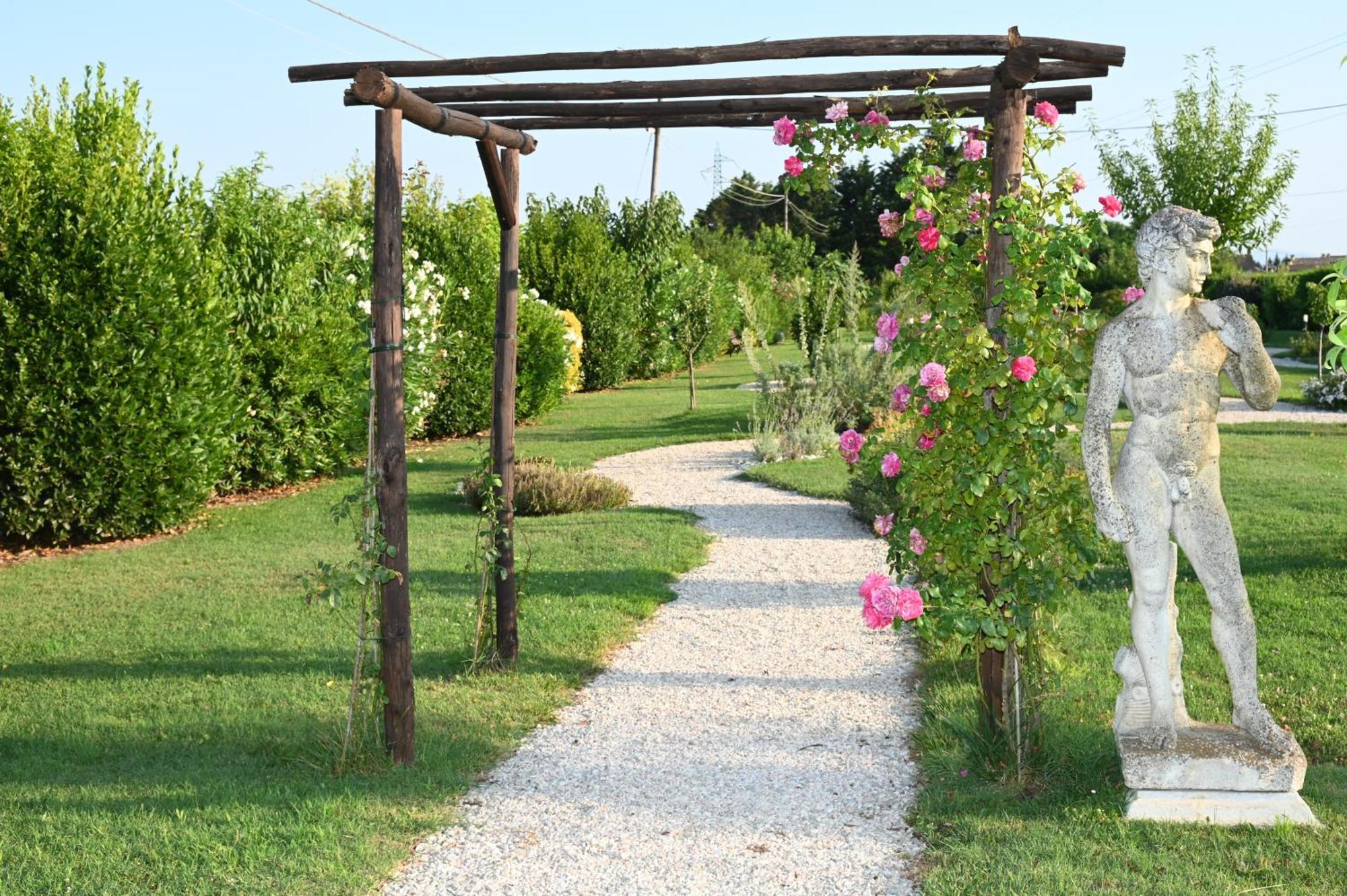 I Delfini - Natural B&B Cesenatico Exterior photo