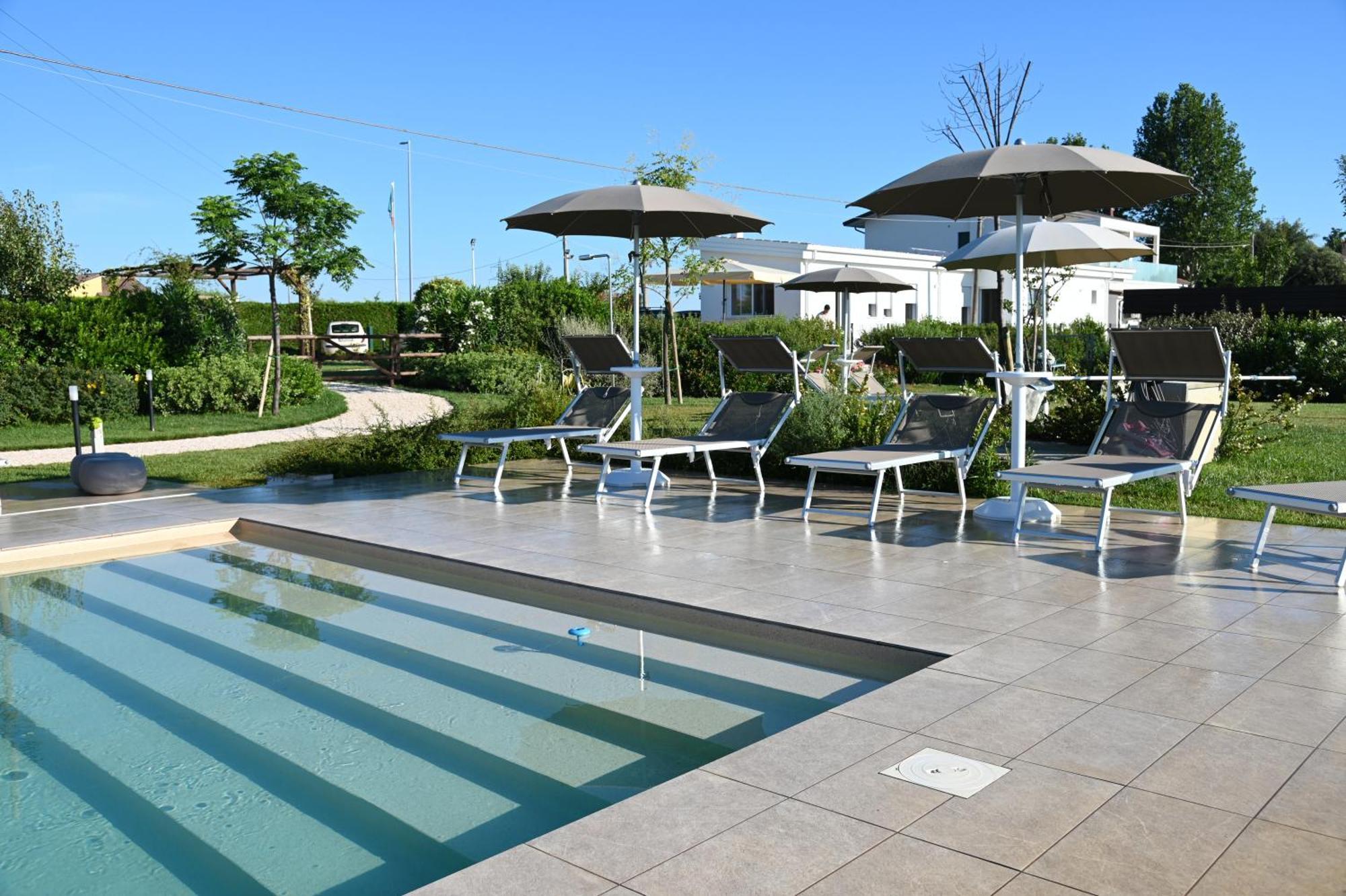 I Delfini - Natural B&B Cesenatico Exterior photo